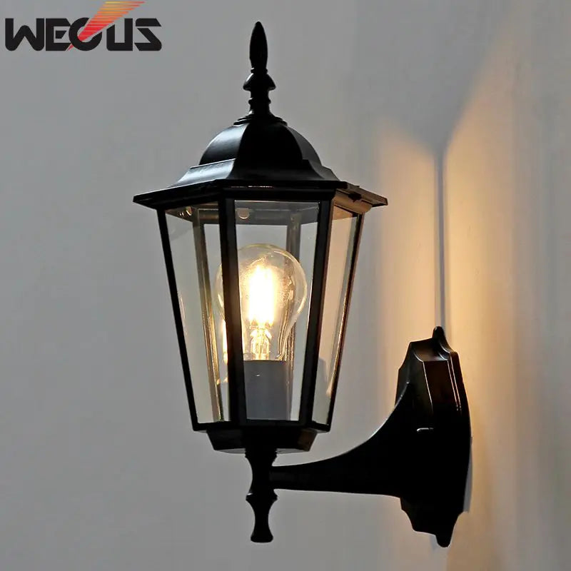 (WECUS) Lampada da parete per esterni retrò in stile europeo Lampada da balcone Lampada da giardino impermeabile Lampada da portico vintage per esterni